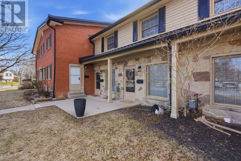 12 Guildwood Walk — photo 38 of 40