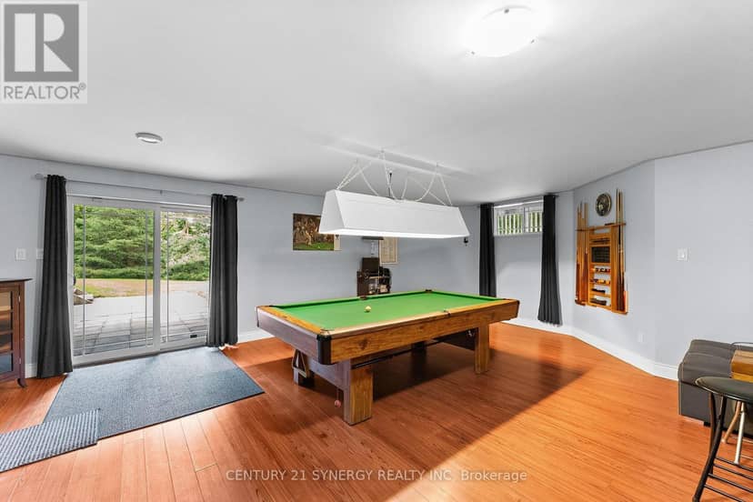 21 Holly Drive — photo 30 of 40