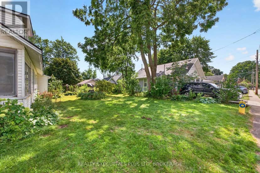 3907 Alexandra Road — photo 24 of 28