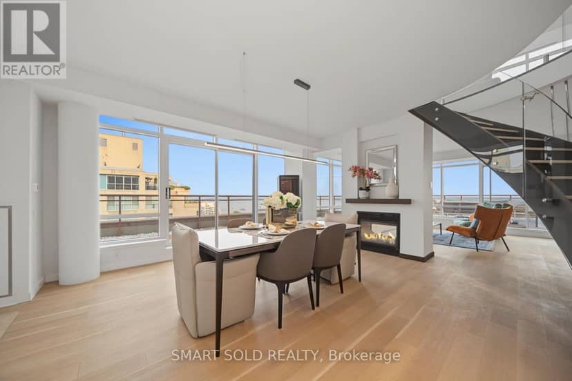 PH01E - 500 Queens Quay W — photo 12 of 40