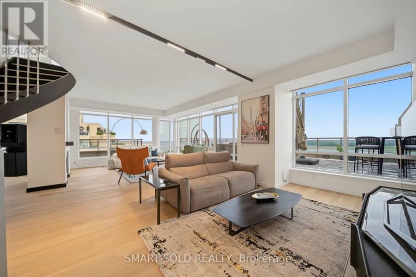 PH01E - 500 Queens Quay W — photo 15 of 40