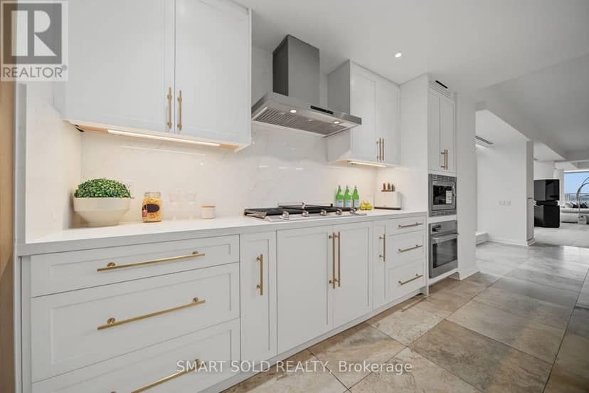 PH01E - 500 Queens Quay W — photo 20 of 40