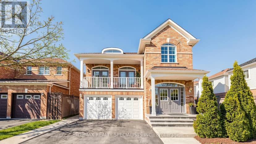193 Queen Mary Drive — photo 2 of 40