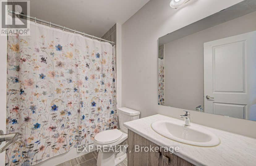 1302 - 585 Colborne Street E — photo 25 of 39