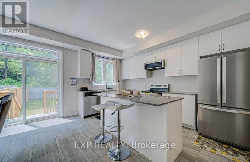 1302 - 585 Colborne Street E — photo 10 of 39