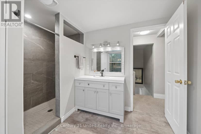 270 Rogers Street — photo 21 of 40