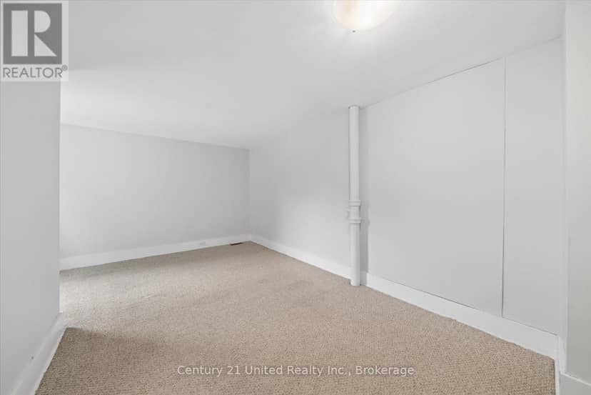 270 Rogers Street — photo 22 of 40