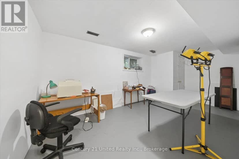 270 Rogers Street — photo 40 of 40