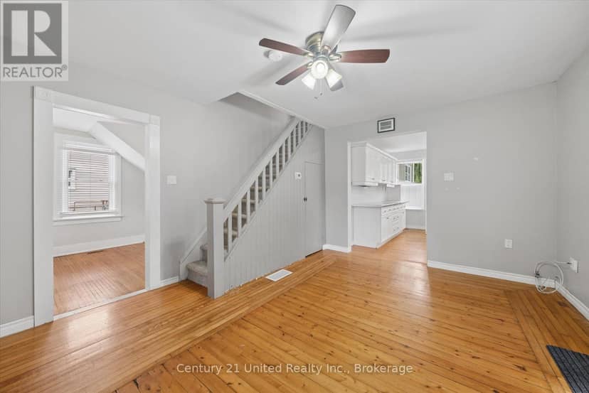 270 Rogers Street — photo 8 of 40