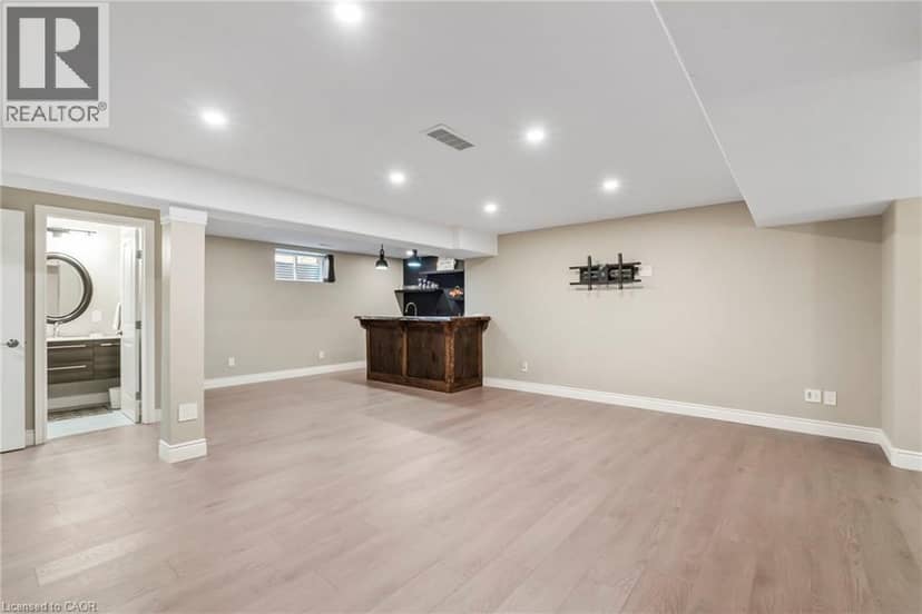 86 FORBES Crescent — photo 31 of 40
