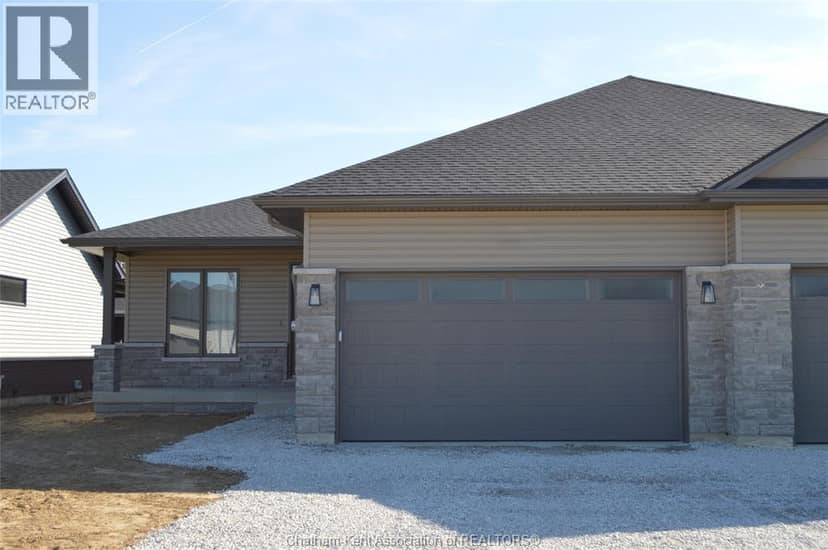 36 Duskridge ROAD — photo 1 of 13