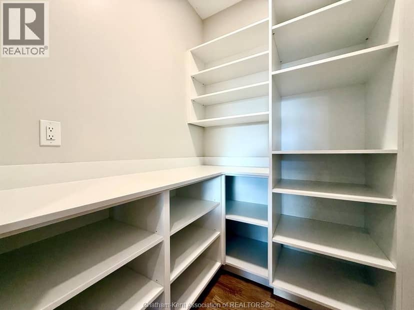 36 Duskridge ROAD — photo 6 of 13