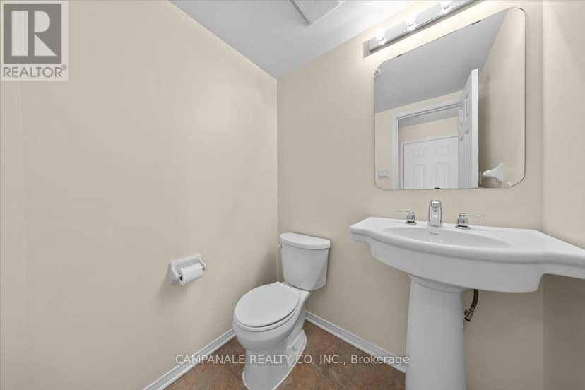 104 Wolff Crescent — photo 4 of 26