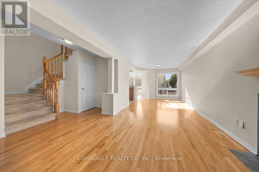 104 Wolff Crescent — photo 5 of 26