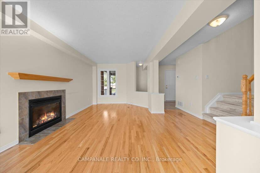 104 Wolff Crescent — photo 7 of 26