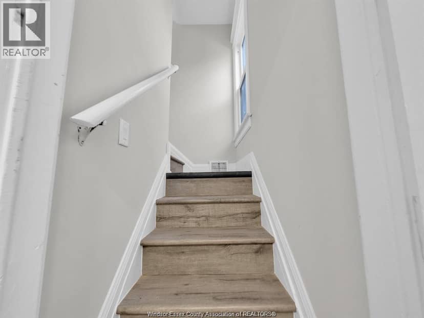 1052 Drouillard Road — photo 20 of 40