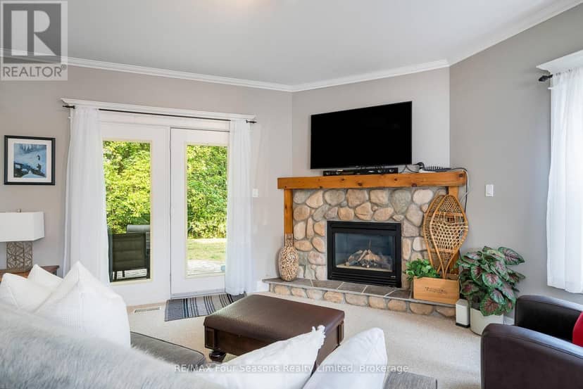114 - 184 Snowbridge Way — photo 9 of 40
