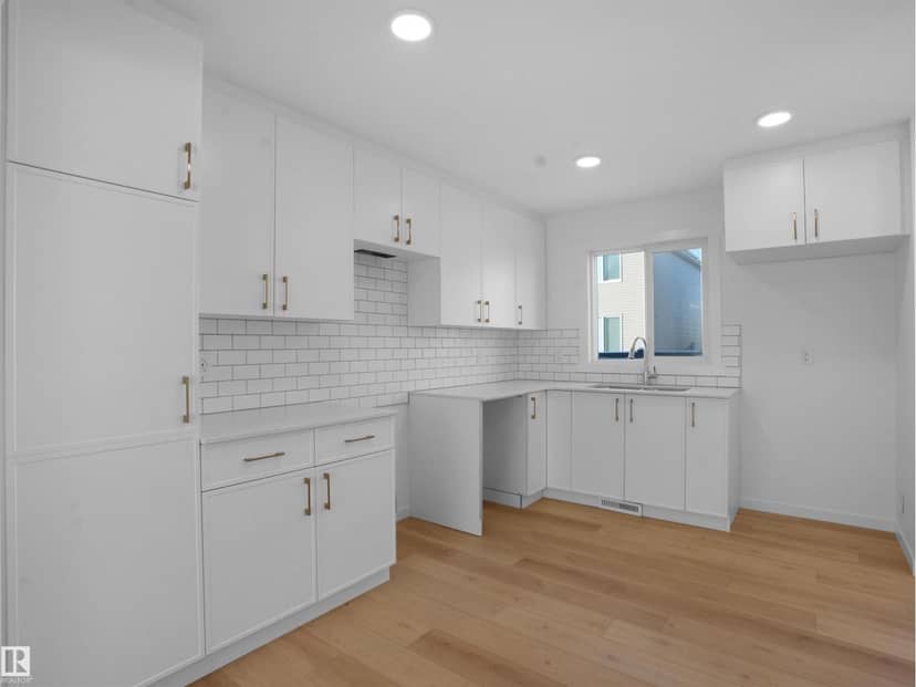 #33 1009 Cy Becker RD NW — photo 10 of 24