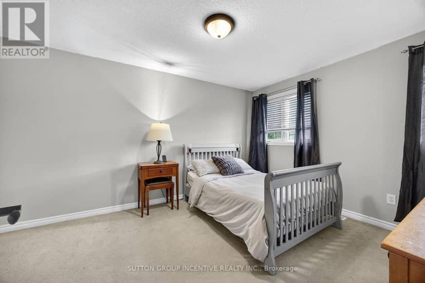 4 Dunnett Drive — photo 21 of 30