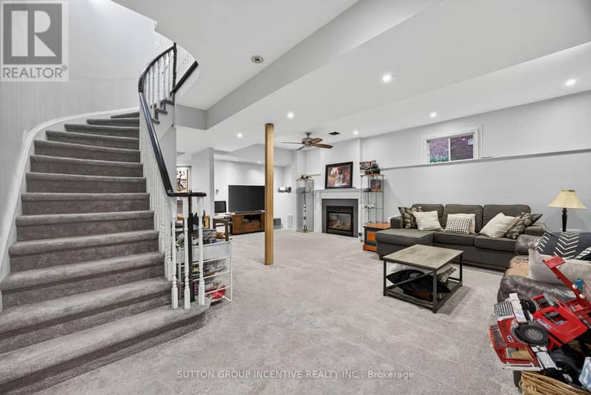 4 Dunnett Drive — photo 24 of 30