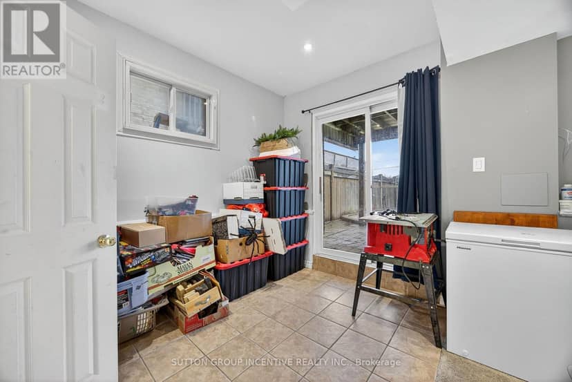 4 Dunnett Drive — photo 30 of 30