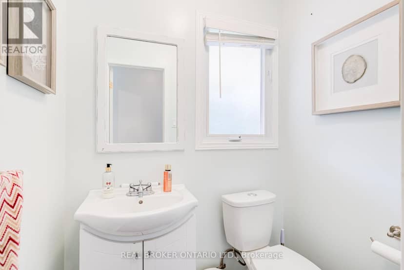 53 Marilyn Street — photo 18 of 40