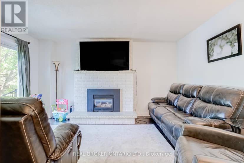 53 Marilyn Street — photo 15 of 40