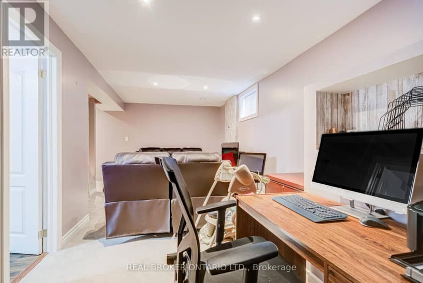 53 Marilyn Street — photo 36 of 40