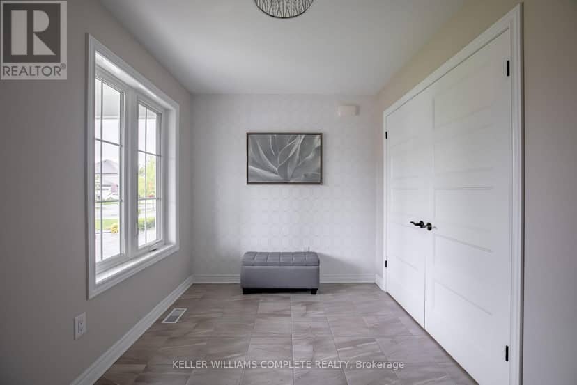 18 Secord Street — photo 3 of 38