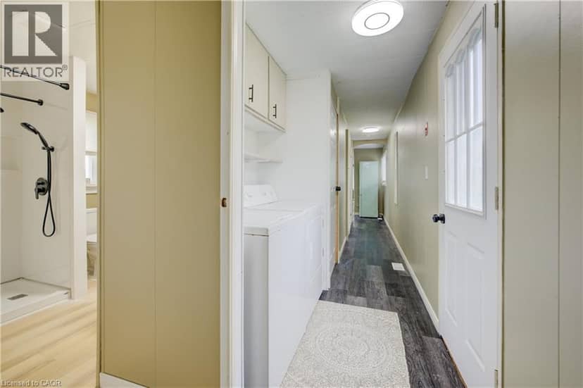 84 WELLINGTON Street S Unit# 7 — photo 19 of 26