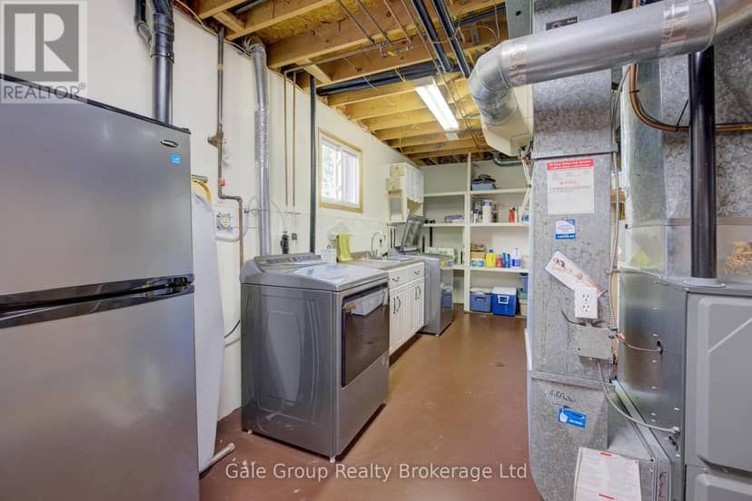 456 Ojibway Street — photo 24 of 35