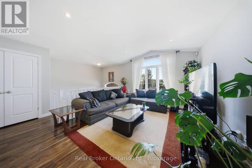 360 Dover Avenue — photo 10 of 40