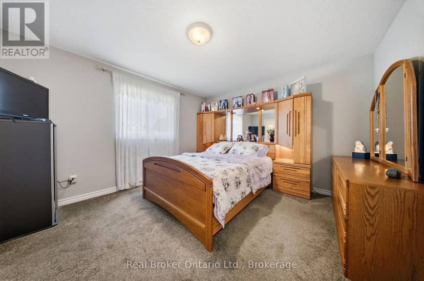 360 Dover Avenue — photo 18 of 40