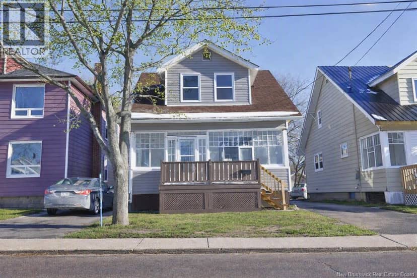 15 Lockhart Avenue — photo 2 of 28
