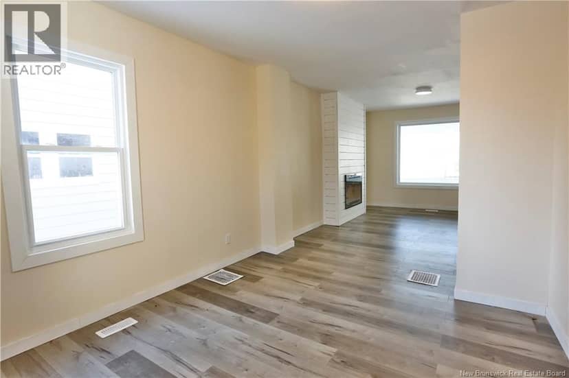 15 Lockhart Avenue — photo 10 of 28