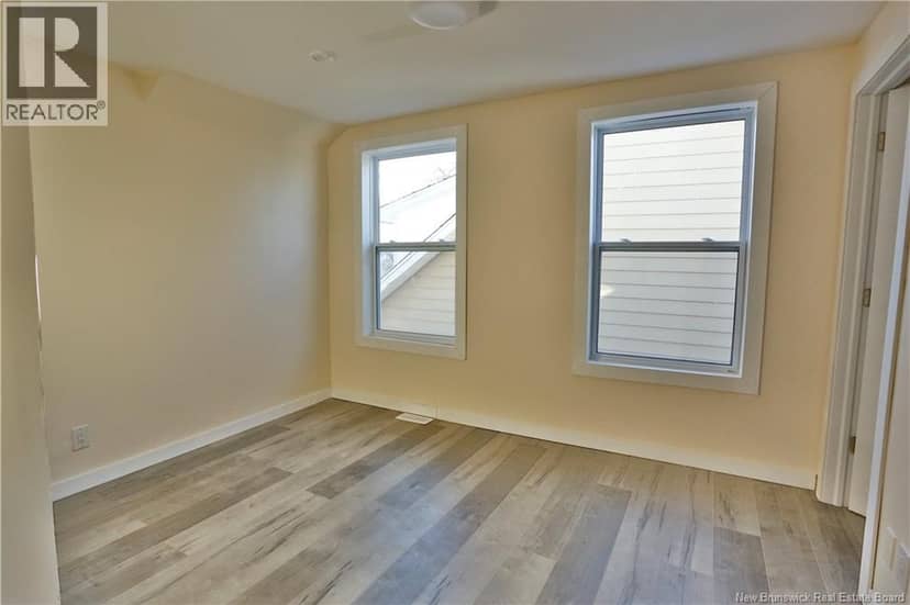 15 Lockhart Avenue — photo 19 of 28