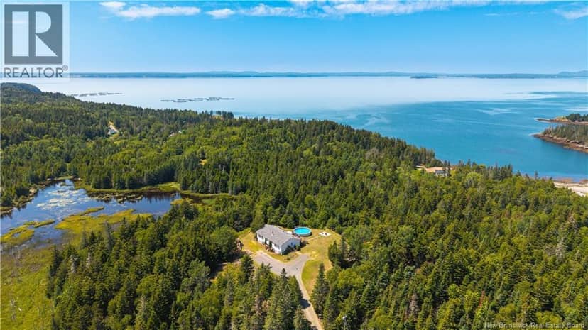 65 Lambert Road, Lamberts Cove