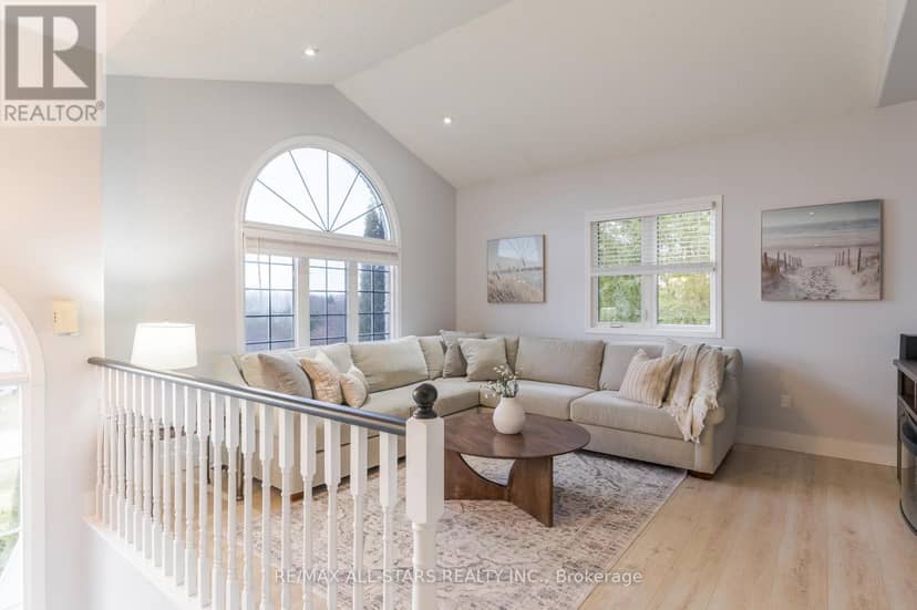 47 Meadowland Drive, Hamilton Township, photo 8