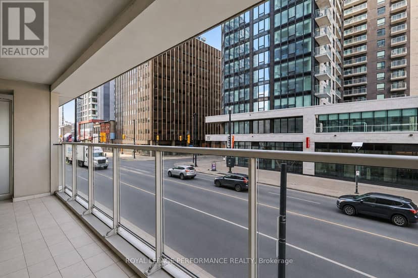204 - 242 Rideau Street — photo 15 of 24
