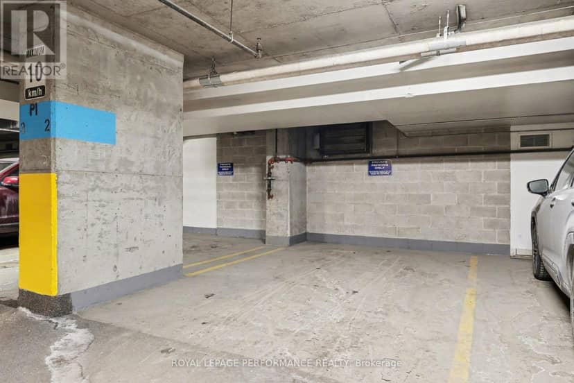 204 - 242 Rideau Street — photo 23 of 24