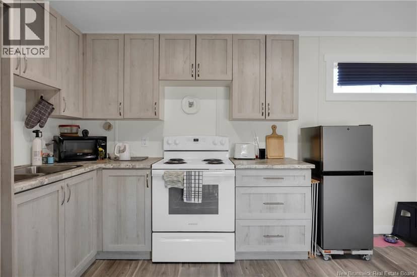 1 Kingfisher Road — photo 10 of 29