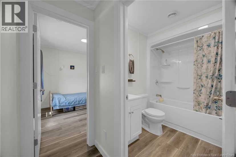 1 Kingfisher Road — photo 14 of 29