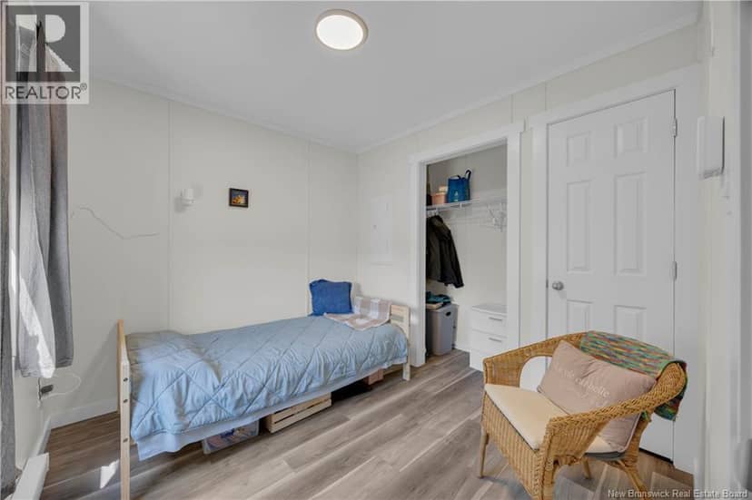 1 Kingfisher Road — photo 15 of 29