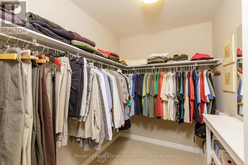 7 Kayla Crescent — photo 19 of 37