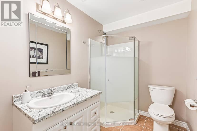7 Kayla Crescent — photo 26 of 37