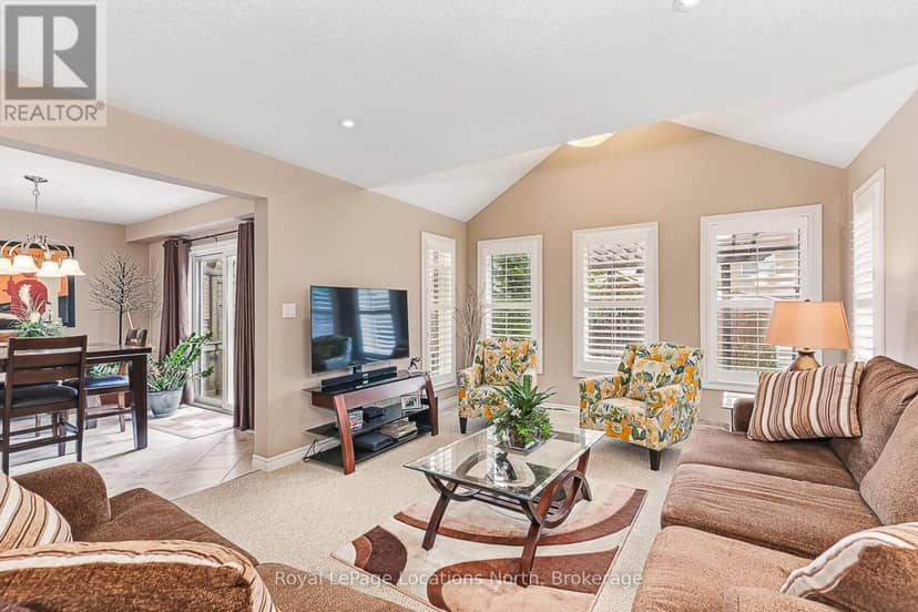 7 Kayla Crescent — photo 9 of 37