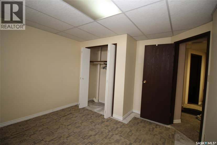 595 9th STREET W, Shaunavon, photo 2