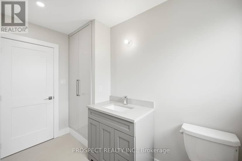 568 Simcoe Street — photo 28 of 40