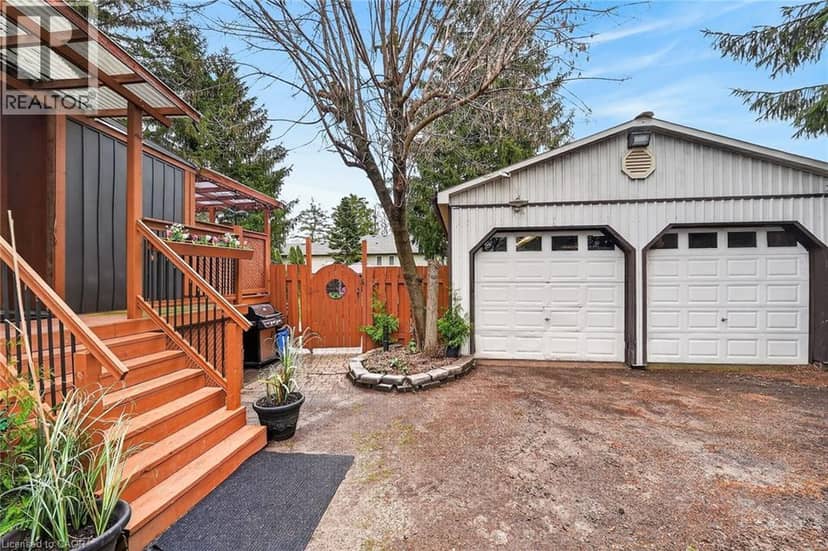 3555 CAMPDEN Road — photo 9 of 40