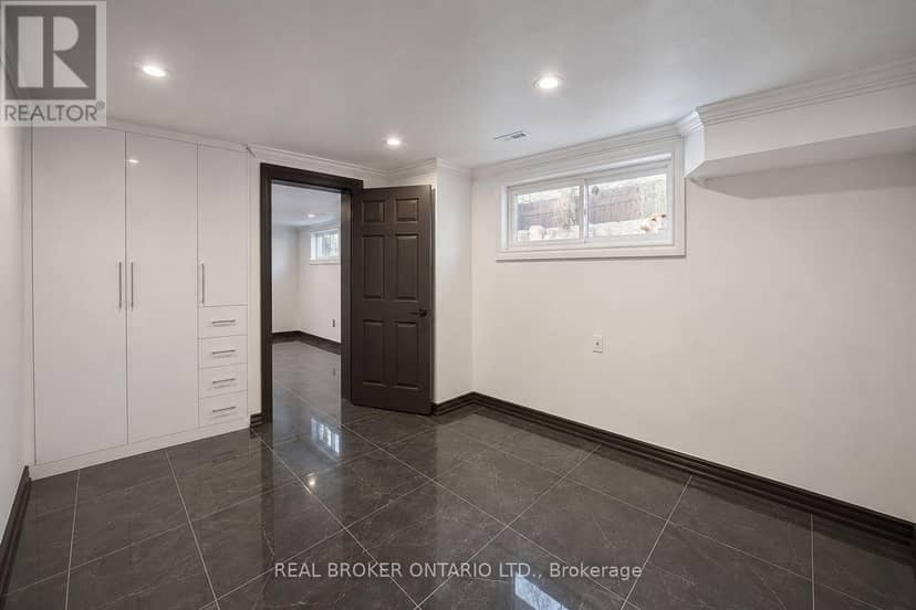 21 Kendleton Drive — photo 17 of 24